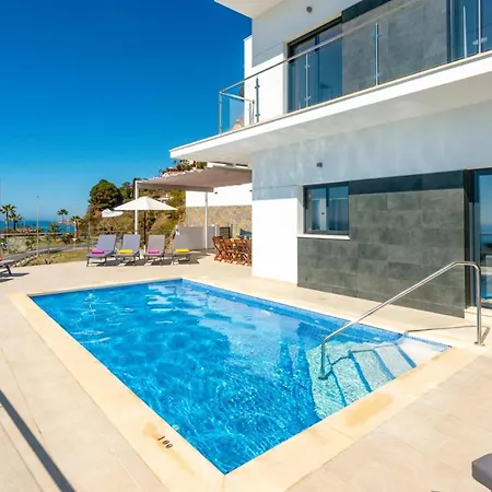 Ladera Vista By וילה